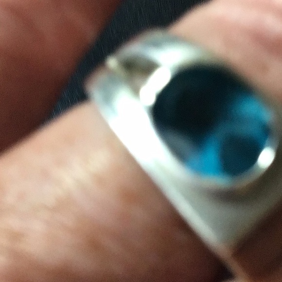 Jewelry - Picture 2 of 3